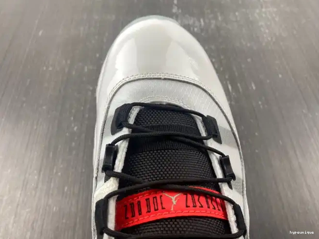 HYPE Jordan (CN Plug) DD3522-100 11 White Air Adapt 0418